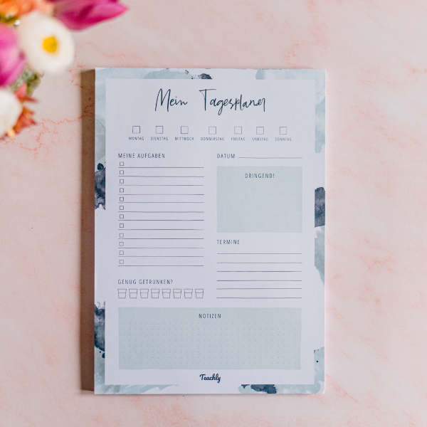 Teachly Tagesplaner im A4 Format und im mintfarbenen Design