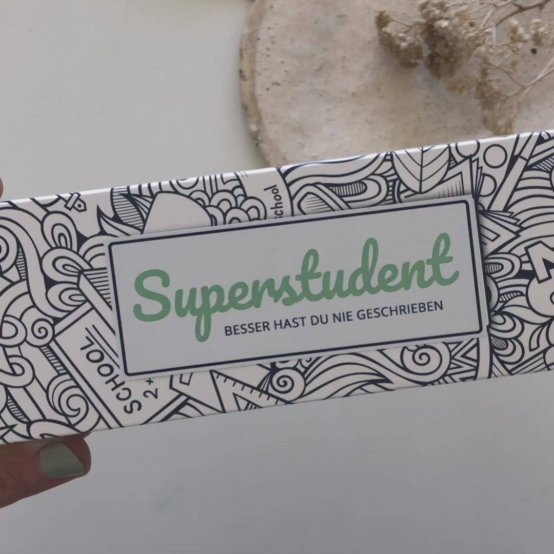 Unboxing der Verpackung des mintfarbenen Superstudents von Teachly