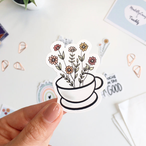 Der Flower Mug Aufkleber aus dem Bloom Sticker Set von Teachly und MadeByCarry