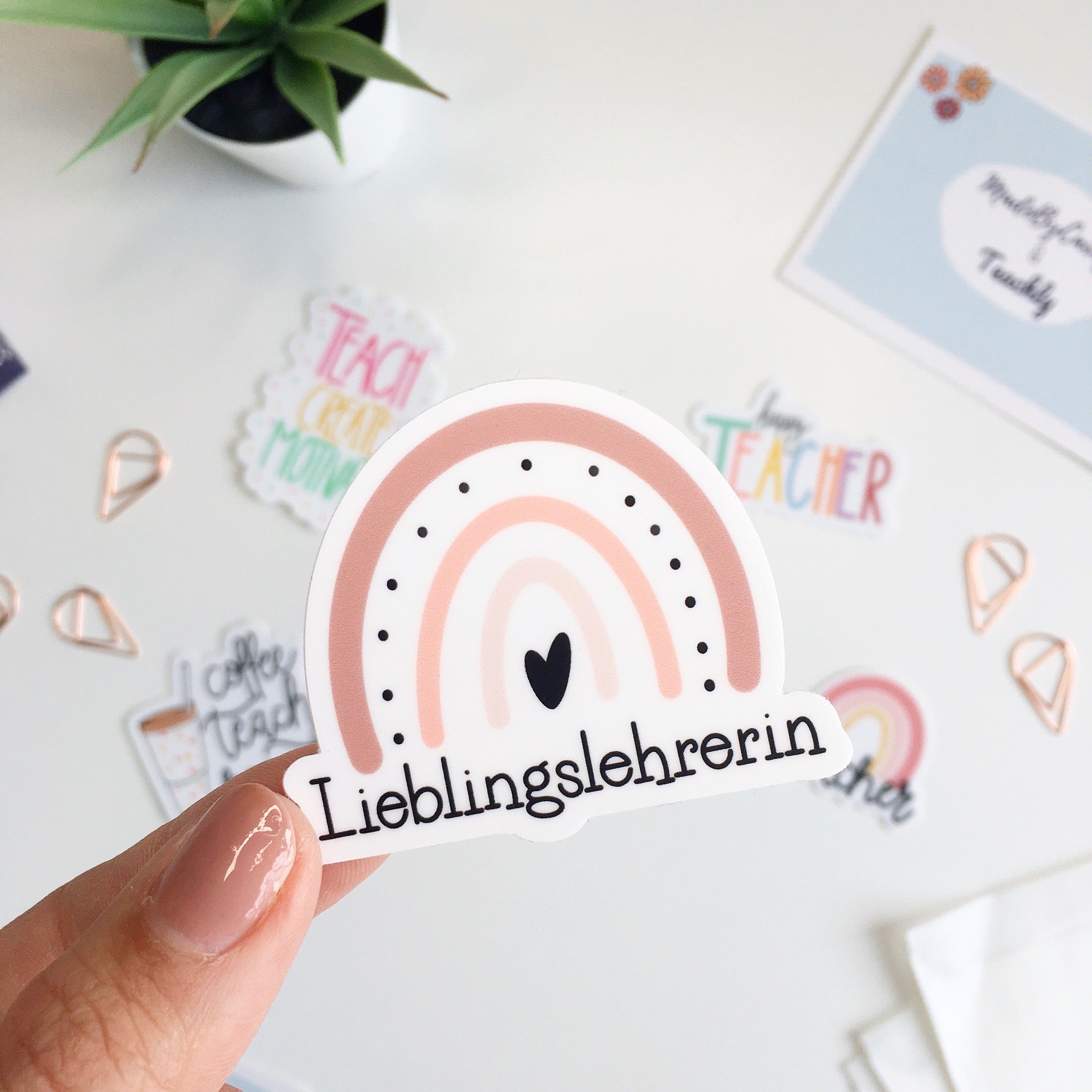 Der Lieblingslehrerin Aufkleber aus dem gleichnamigen Sticker Set von Teachly und MadeByCarry