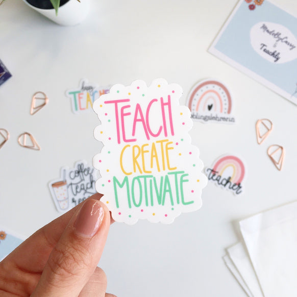 Der Teach Create Motivate Aufkleber aus dem Lieblingslehrerin Sticker Set von Teachly und MadeByCarry